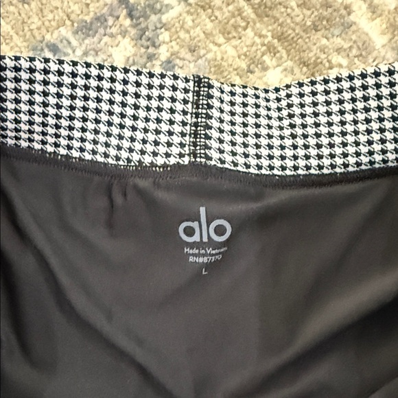 Alo Micro Houndstooth tennis checkered athletic skirt skort Large - Picture 3 of 5
